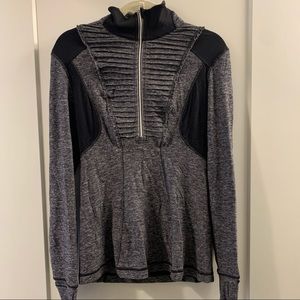 Lululemon 1/2 Zip long sleeve shirt